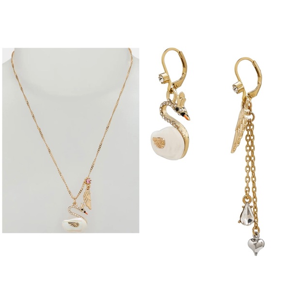 BETSEY JOHNSON SET Pearl Critters Swan Pendant Necklace & Matching Earrings NWT
